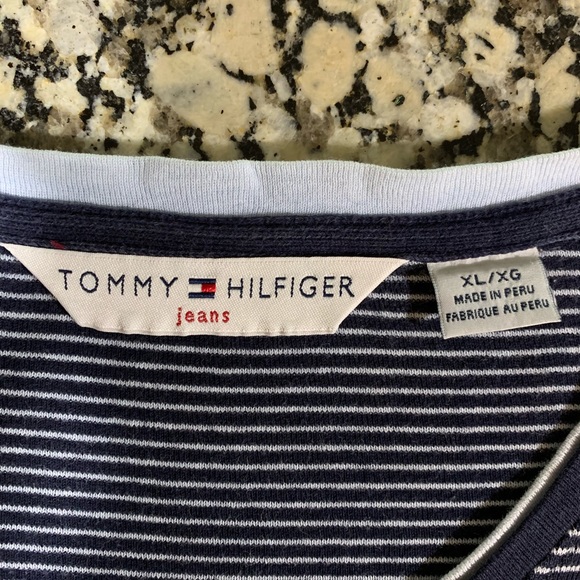 👚Tommy Hilfiger jeans Top👚 - Picture 2 of 7